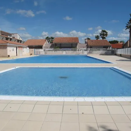 3 Pieces Mezzanine Avec Piscine, Tennis, Proche Et Port A Saint-cyprien, 6 Couchages - Fr-1-106-26 فيلة *