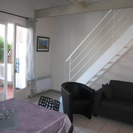 3 Pieces Mezzanine Avec Piscine, Tennis, Proche Et Port A Saint-cyprien, 6 Couchages - Fr-1-106-26 * Saint-Cyprien (Pyrenees-Orientales)