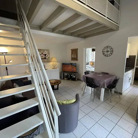 3 Pieces Mezzanine Avec Piscine, Tennis, Proche Et Port A Saint-cyprien, 6 Couchages - Fr-1-106-26 سان سيبريان