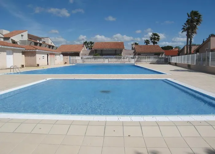 3 Pieces Mezzanine Avec Piscine, Tennis, Proche Et Port A Saint-cyprien, 6 Couchages - Fr-1-106-26 Villa *