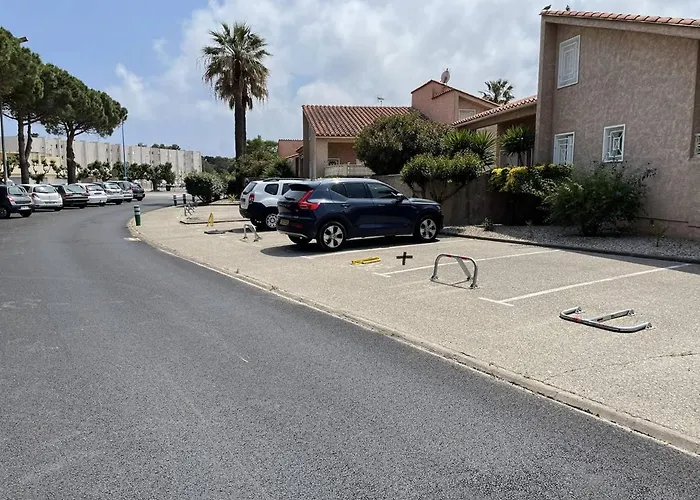 Villa 3 Pieces Mezzanine Avec Piscine, Tennis, Proche Et Port A Saint-cyprien, 6 Couchages - Fr-1-106-26